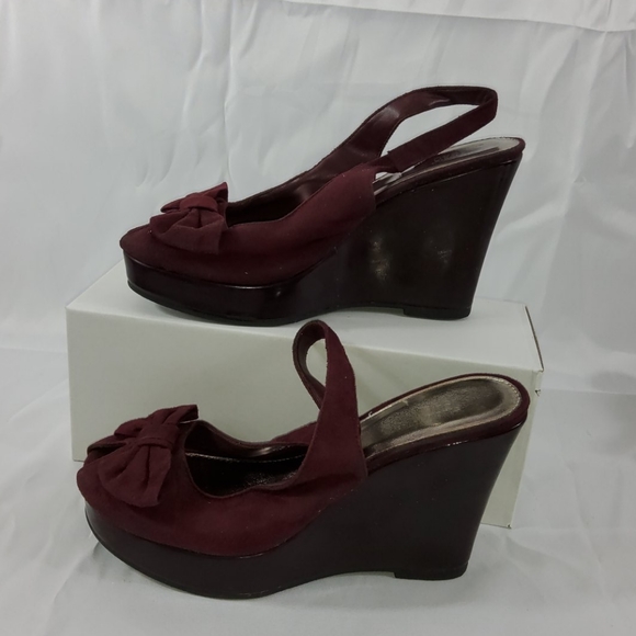 Burgundy 🎀 Velvety slingback wedges with peeptoe - Picture 9 of 9